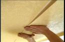 Kertas dinding di siling: cara memilih dan menampalnya dengan betul Menampal siling dengan kertas dinding