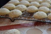 Bademli kurabiye nasıl yapılır: yemek tarifleri, fotoğraflar